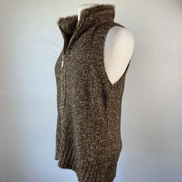 Charter Club Full Zip Sweater Vest Size M EUC - Picture 3 of 8